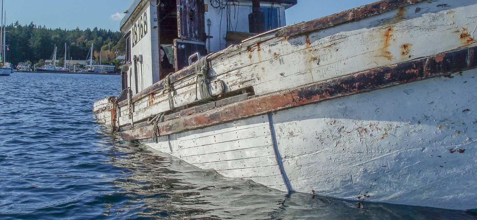 Sinking derelict vessel