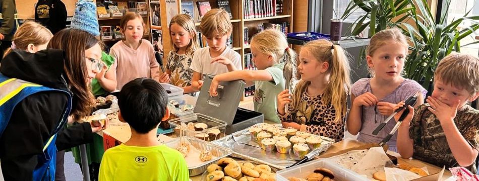 Sechelt Elementary Orca Club have bake sale to raise money